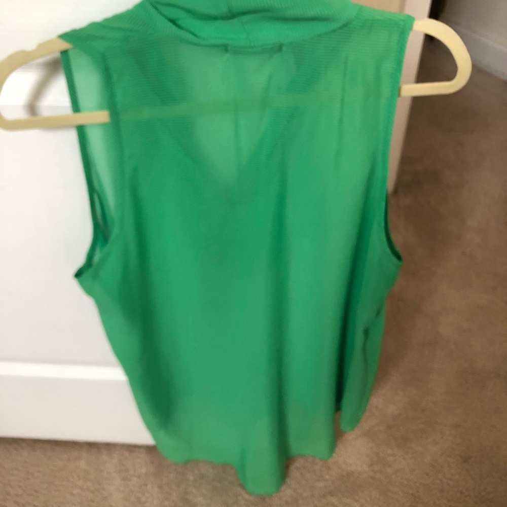 Neck Toe Tank Top - Picture 2 of 2